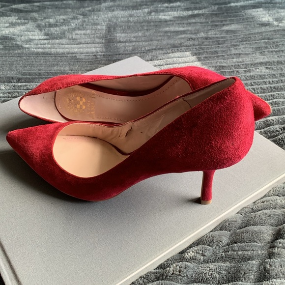Vince Camuto Sophia Suede Kitten Heels in Size 7.5 - Picture 6 of 7